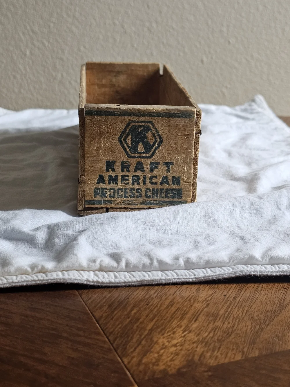 Vintage Kraft American Cheese Wood Crate Box 2LB Split